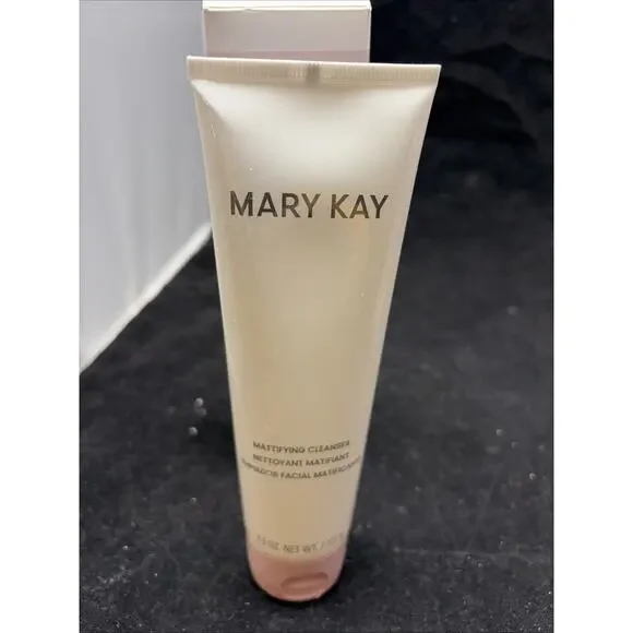 Mary Kay MATTIFYING CLEANSER Combination to Oily NIB - - Picture 4 of 4